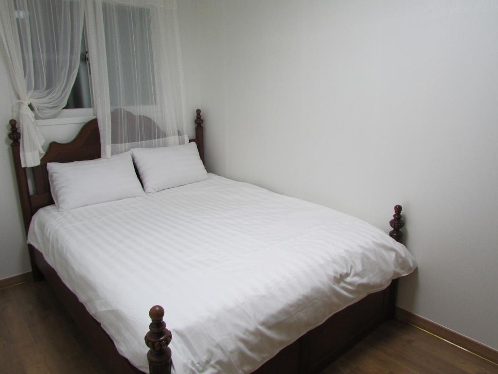 Yeon Guesthouse Seoul Værelse billede